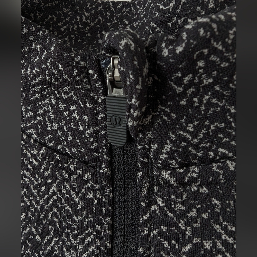 Lululemon Half Zip Cropped Run Top - Picture 4 of 6